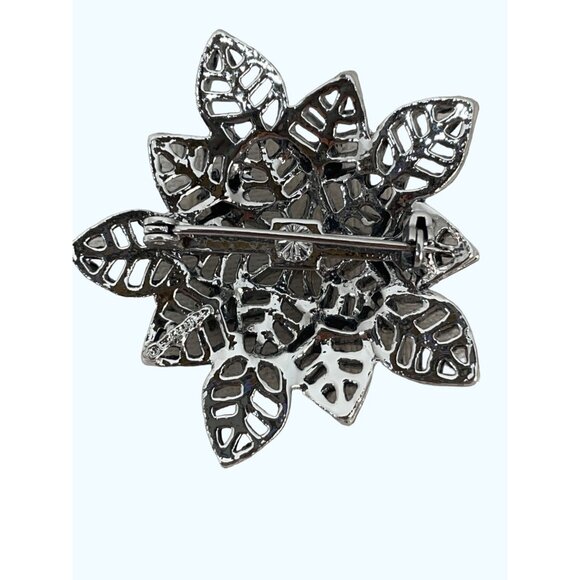 Gerry's Brooch Vintage Pink Rhinestones Silvertone Metal Leaf Motif - Picture 2 of 6